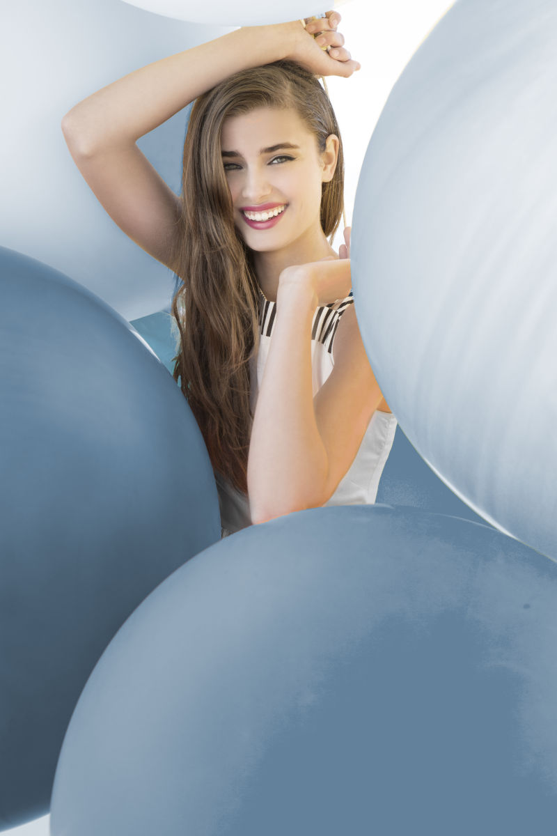 Taylor Hill photographed by Jim Jordan for Darling Magazine